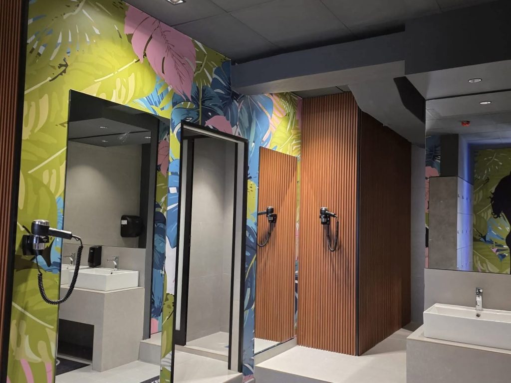 WC Facilities & Changing Room